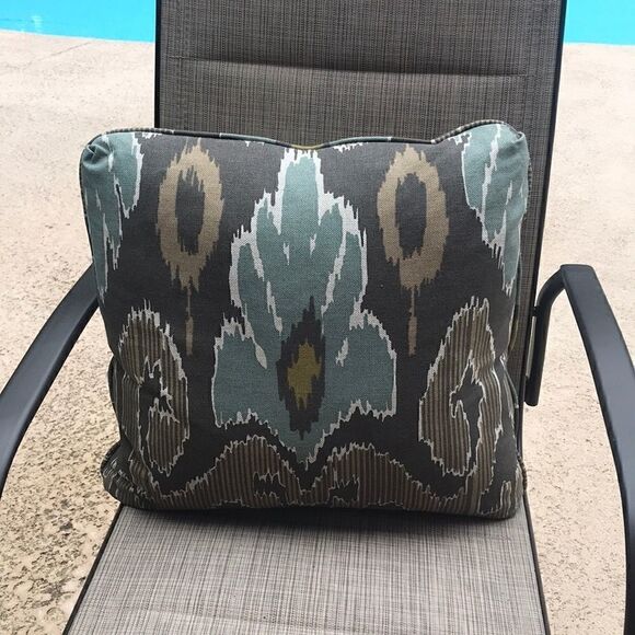 Throw Pillow - NWOT - Blue Green/Brown - Picture 1 of 4